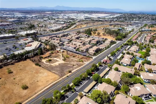 Moreno Valley, CA 92557,21665 Box Springs RD