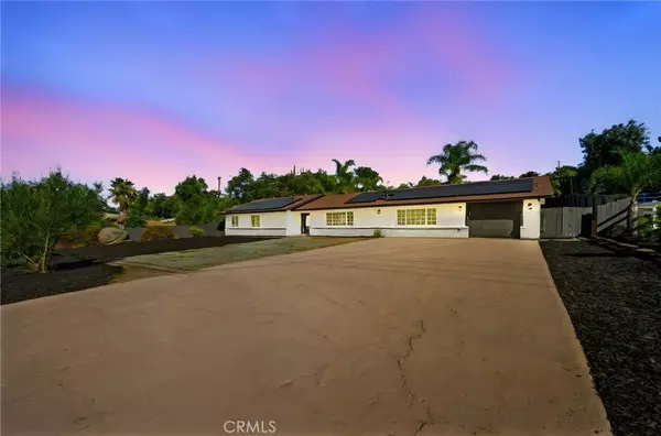 2060 S Grade RD, Alpine, CA 91901