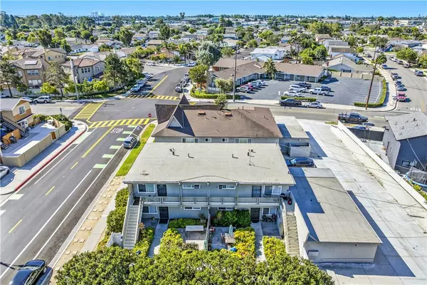 Costa Mesa, CA 92626,2865 Mendoza DR