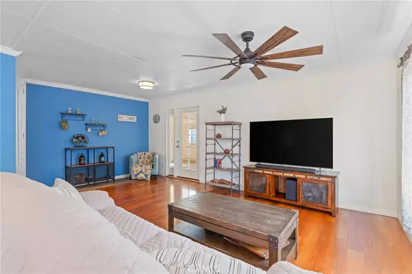 Wildomar, CA 92595,33520 Almond ST