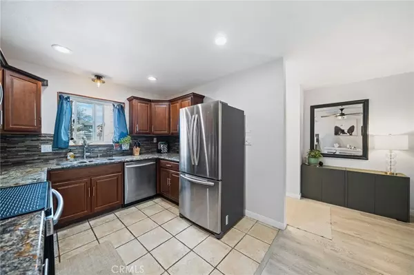 Escondido, CA 92025,1550 S Maple #8