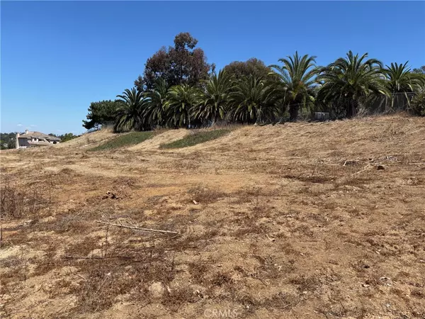 1937 Sunset DR, Vista, CA 92081