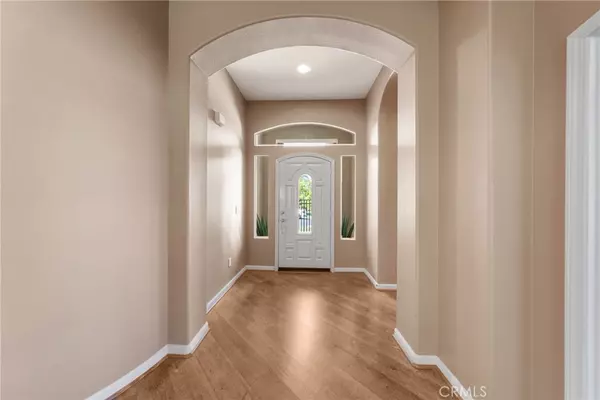 Corona, CA 92883,9389 Robinson Ln