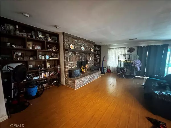 Fontana, CA 92335,9575 Locust AVE