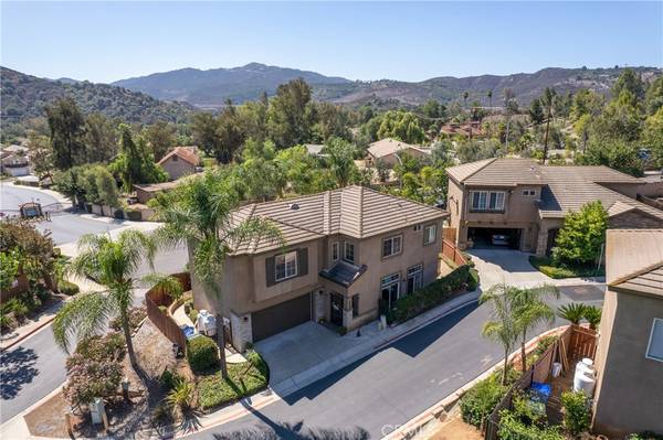 29818 Hillside View Ct, Escondido, CA 92926