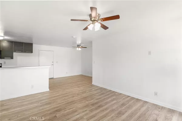 Canoga Park, CA 91303,7254 Vassar Ave #308