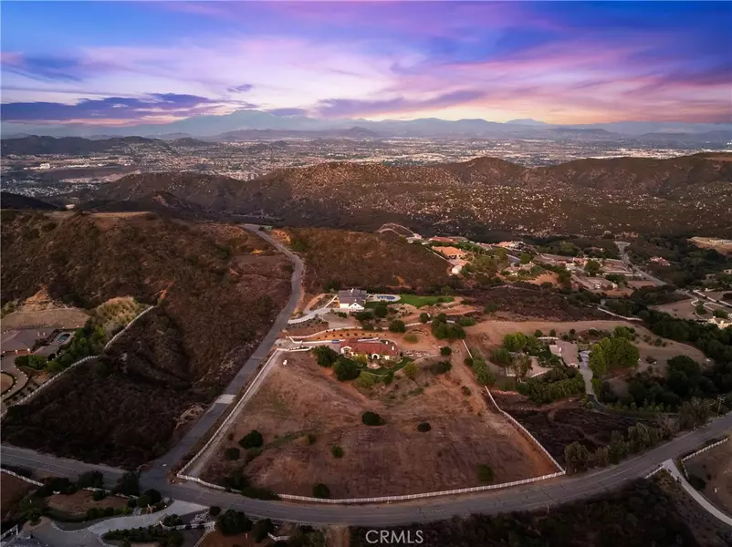21977 Paseo Chico, Murrieta, CA 92562