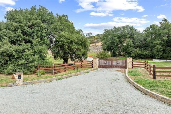 Murrieta, CA 92562,39948 Avenida La Cresta