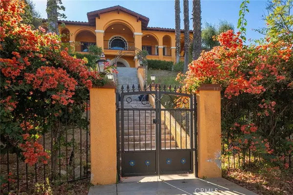 Riverside, CA 92503,16975 Highview CT