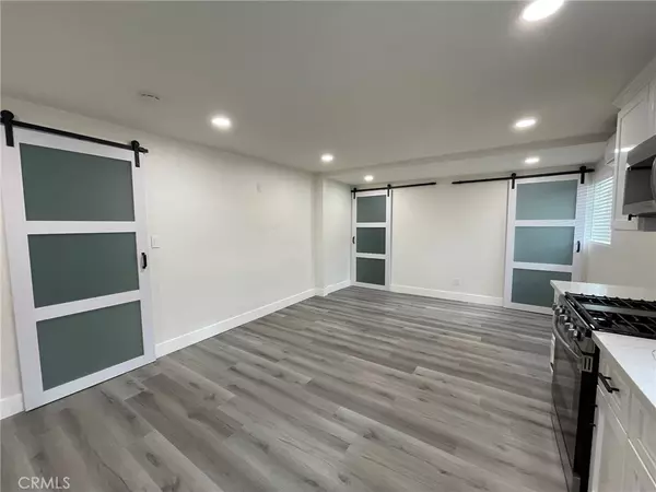 Corona, CA 92883,26346 Pawpaw CT #1