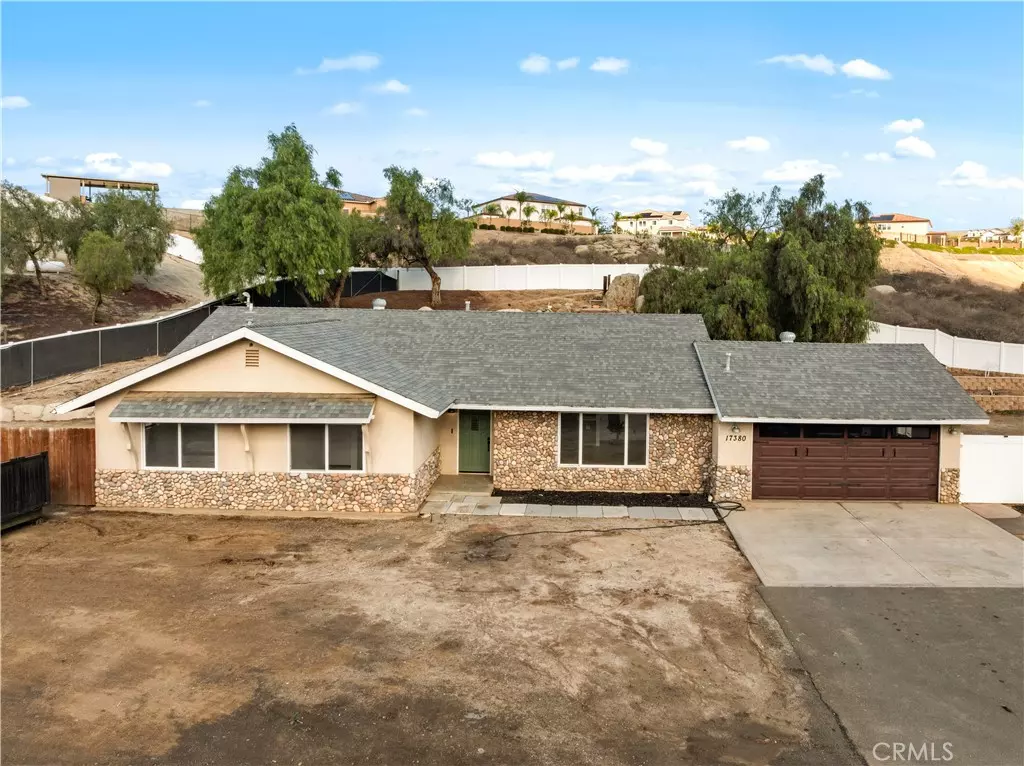 Riverside, CA 92504,17380 Mockingbird Canyon