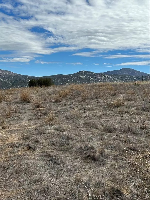 Hemet, CA 92544,15 Ridgewood RD
