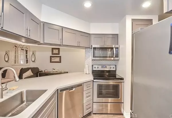 Rancho Cucamonga, CA 91737,10655 Lemon #2605