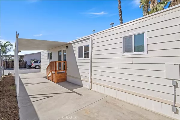 Hemet, CA 92543,1097 N N State ST #194