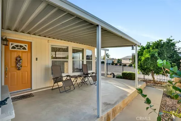 Hemet, CA 92587,2952 Peach Tree
