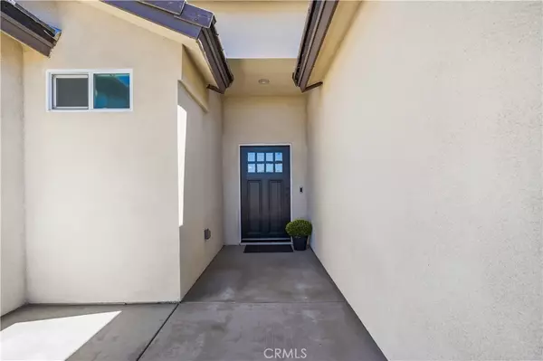 Oak Hills, CA 92344,7453 Daisy RD