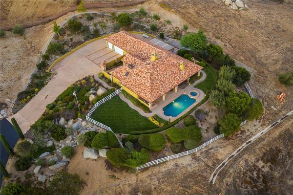 38450 Mesa Road, Temecula, CA 92592