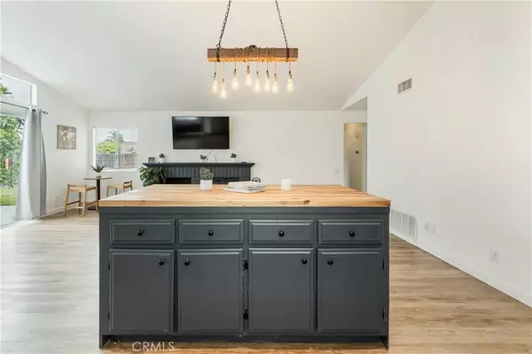 Menifee, CA 92584,28820 Corte Suerte