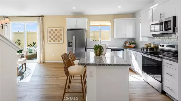 Rialto, CA 92376,1666 Phantom LN