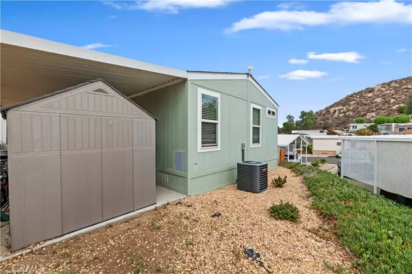 Hemet, CA 92543,1536 S State st #144