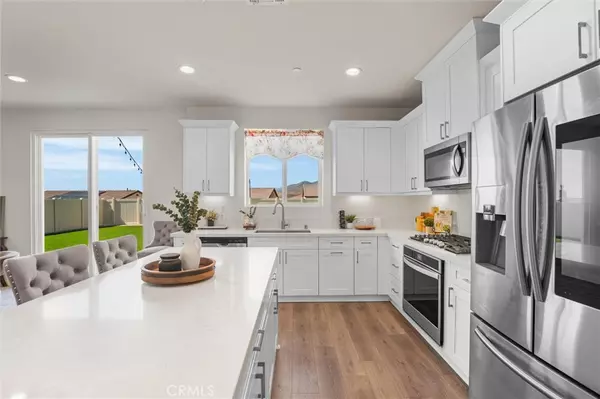 Highland, CA 92346,8002 Sorrento Way