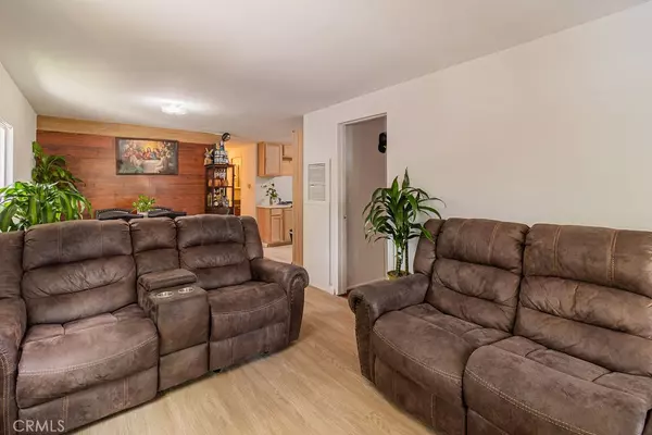 Tustin, CA 92780,158 De Anza #175