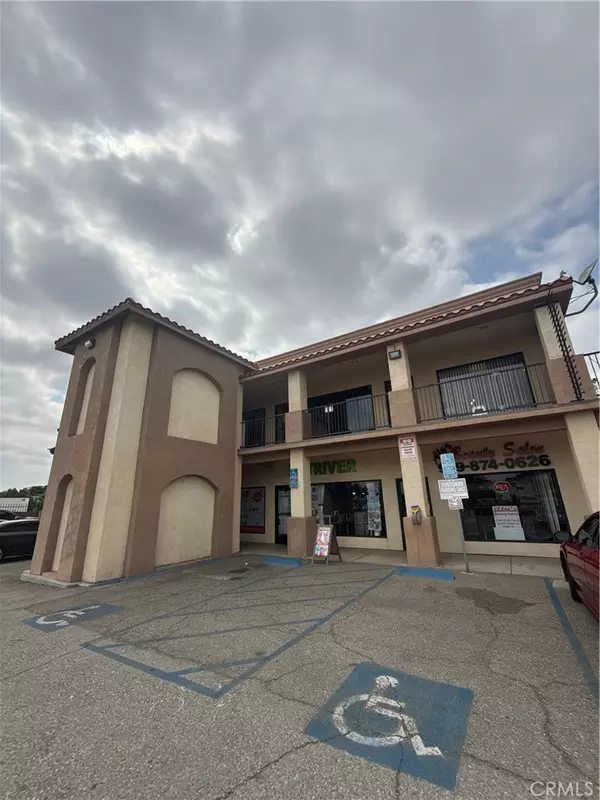 Rialto, CA 92376,420 S Riverside