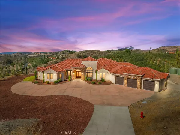 25700 El Chaval PL, Temecula, CA 92590