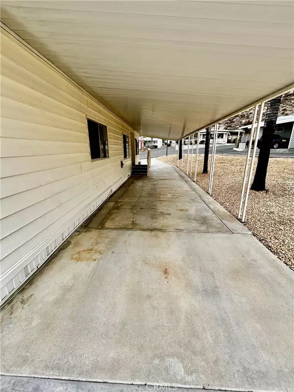 Hemet, CA 92543,1536 S State st #58