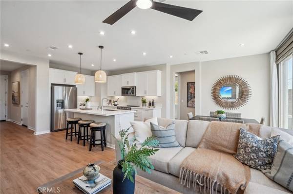 Fontana, CA 92336,6347 Moonfire LN