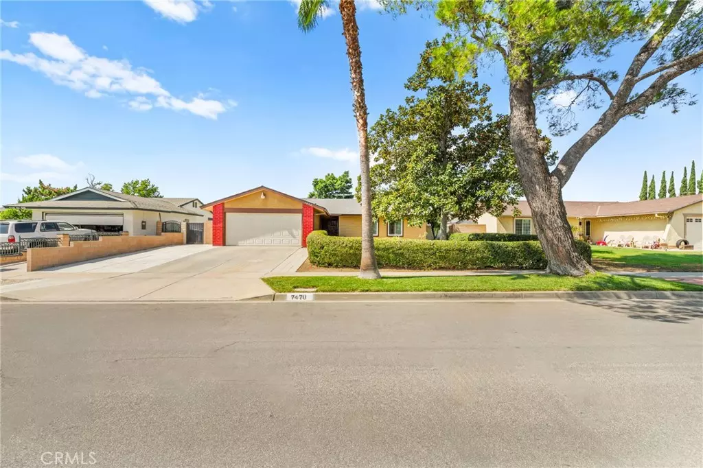 Fontana, CA 92336,7470 Blanchard AVE