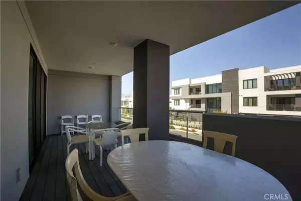 Tustin, CA 92782,16235 Dawn Way #203