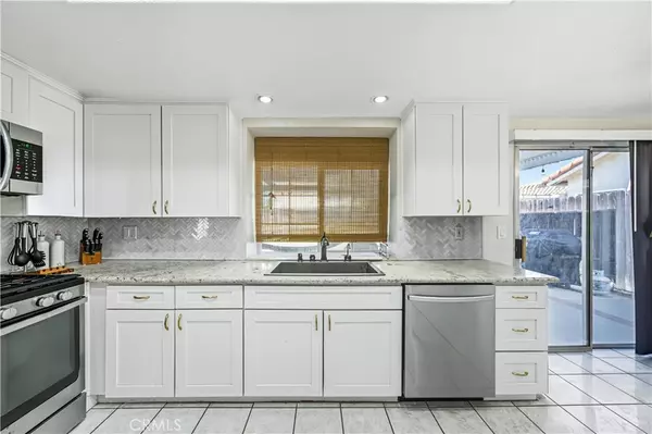 Temecula, CA 92591,39785 Knollridge DR