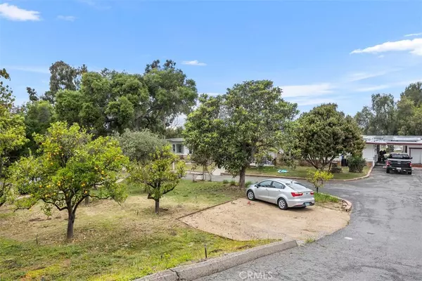 Fallbrook, CA 92028,1840 Gum Tree LN #C