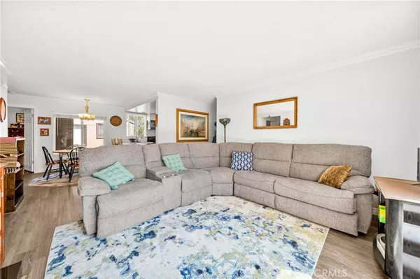 San Diego, CA 92115,6544 College Grove #68