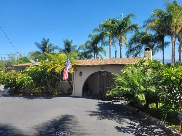 La Mesa, CA 91941,10549 Queen AVE