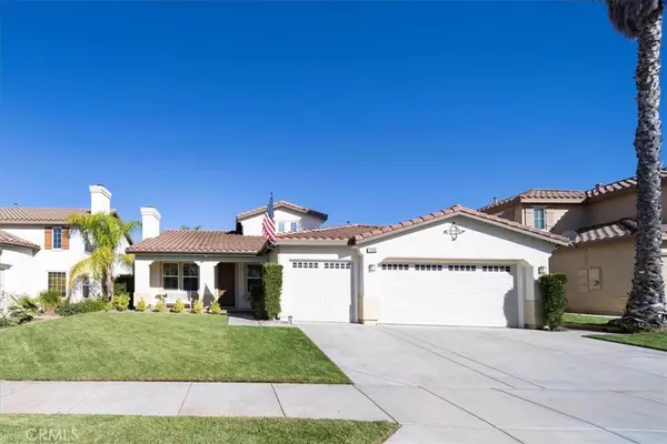 Lake Elsinore, CA 92532,32366 Whispering Willow