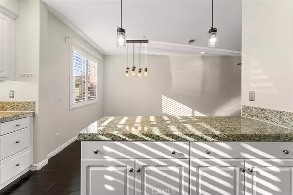 Murrieta, CA 92563,33650 Willow Haven #102