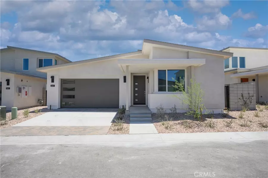 247 Mustang LN, Palm Springs, CA 92262