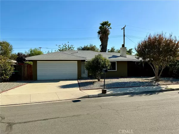 Hemet, CA 92543,527 Fern