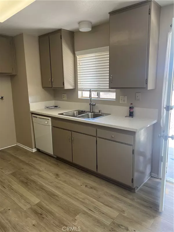 Menifee, CA 92586,26199 26199 Fairlane