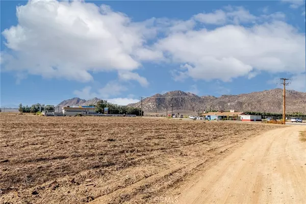 Nuevo, CA 92567,0 Lakeview/Reservoir AVE