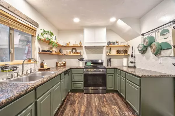 Escondido, CA 92027,1271 Marjorie