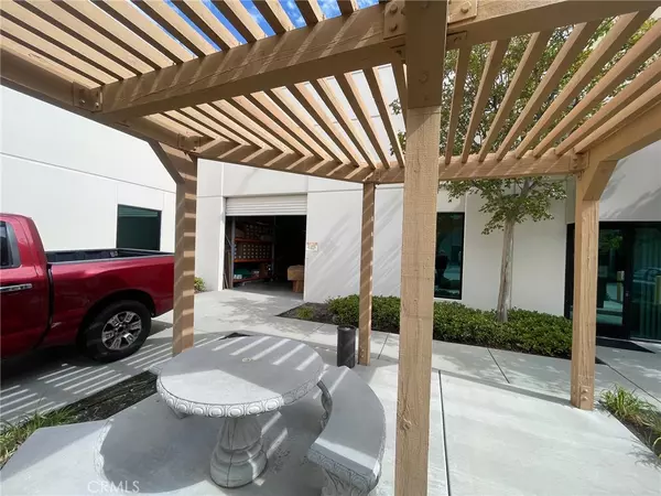 Temecula, CA 92590,42065 Zevo DR #B2