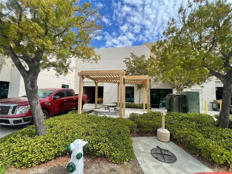 42065 Zevo DR #B2, Temecula, CA 92590