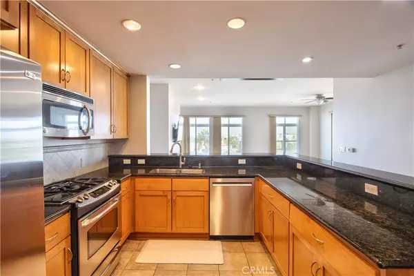 Oceanside, CA 92054,301 Mission AVE #602