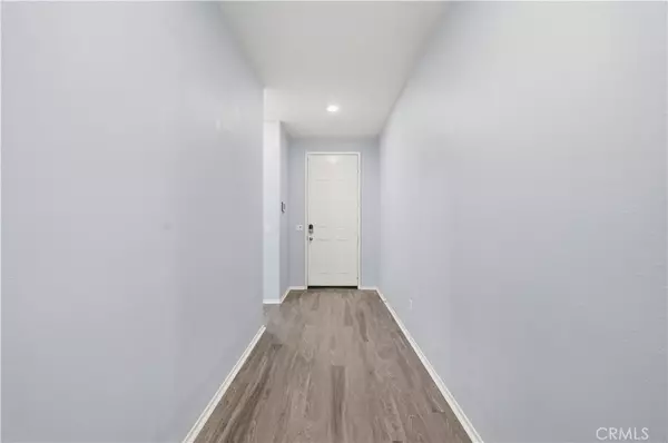 Winchester, CA 92596,32323 Roman Warren