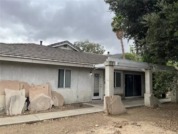 Lake Elsinore, CA 92530,34667 Borchard #R