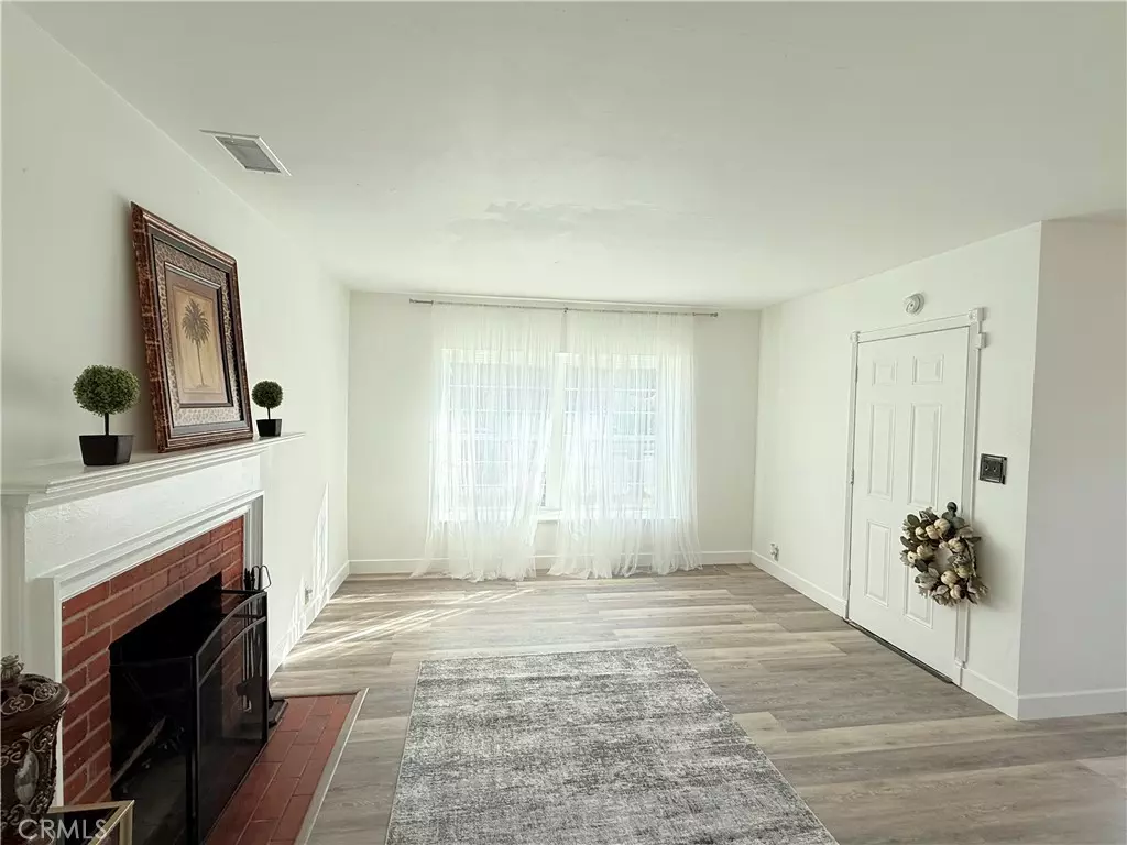 Pomona, CA 91766,1517 W Grand AVE