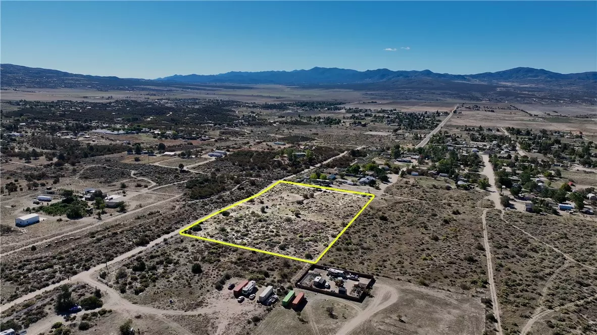 Anza, CA 92539,3 Lanik Ln